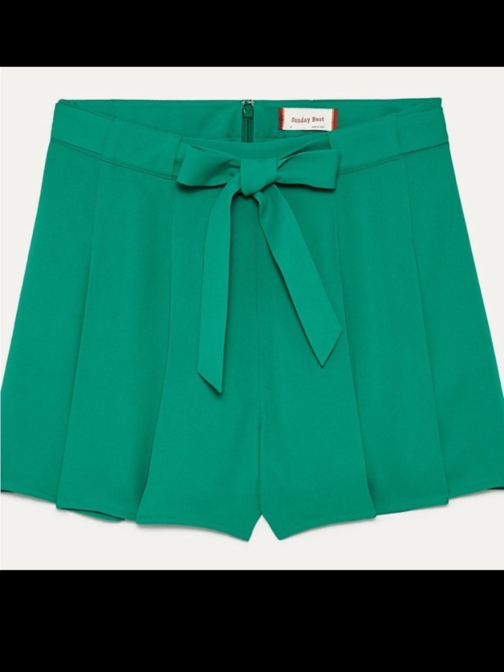 Aritzia Sunday Best Westley Pleated Tie Waist Shorts GREEN Size 8